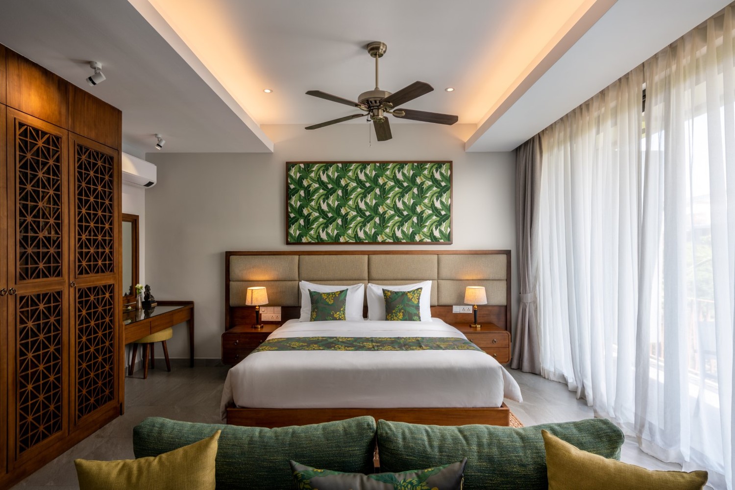 Five Bedrooms - Family Suite photo